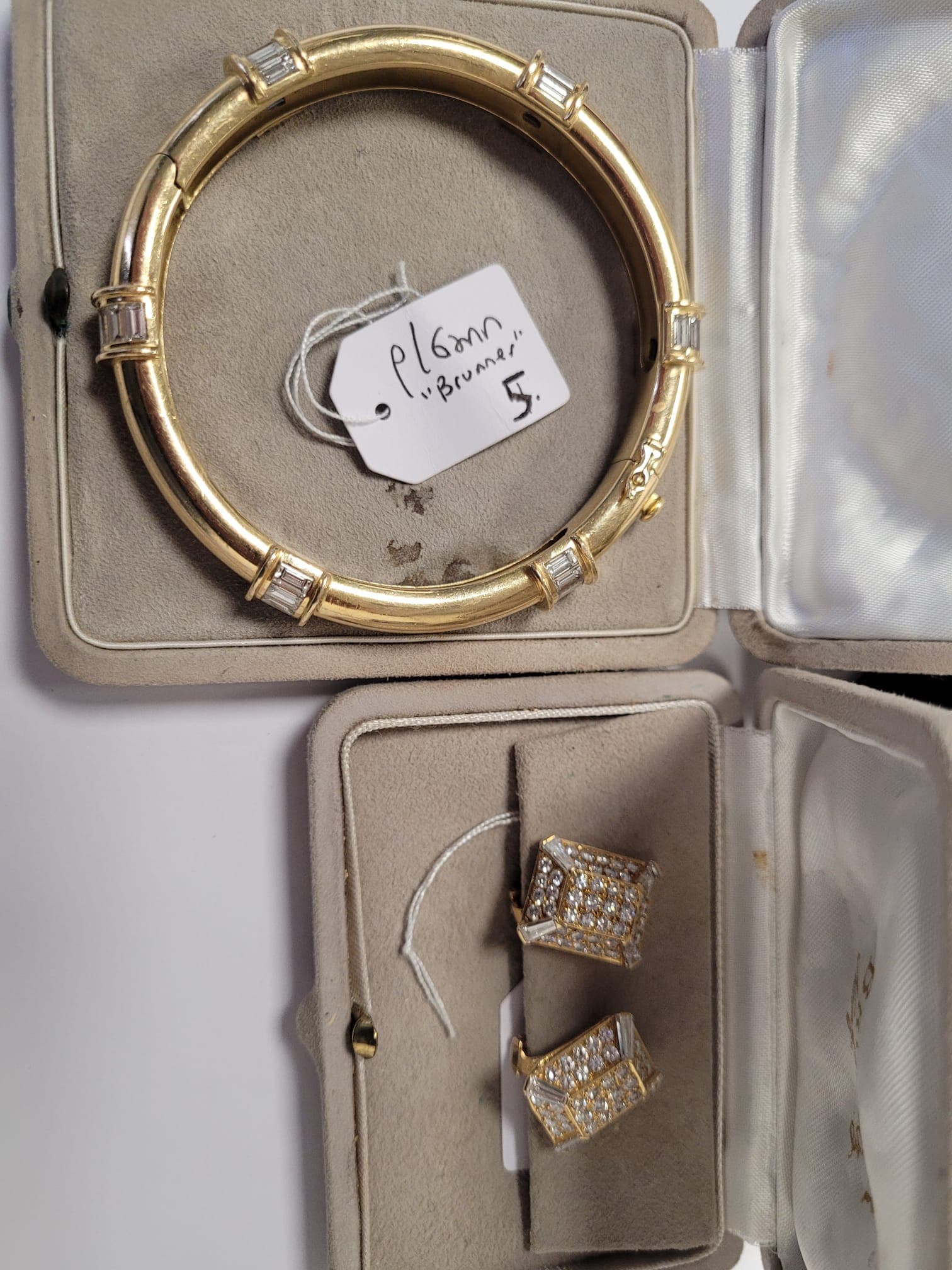 Bijoux de haute joaillerie signés